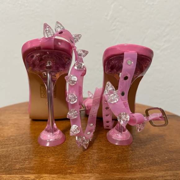 NWT Public Desire “Sydney” Pink Spike heels - Picture 6 of 7